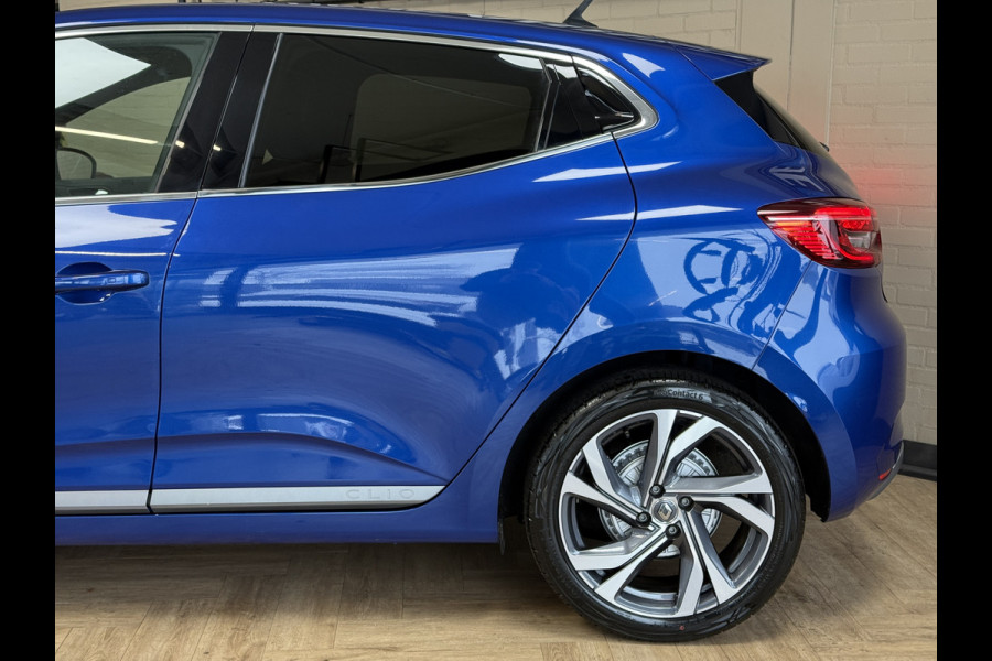 Renault Clio 1.3 TCe 130pk R.S. Line | Groot Navi | 17" | Camera | PDC V+A | Carplay | Led |