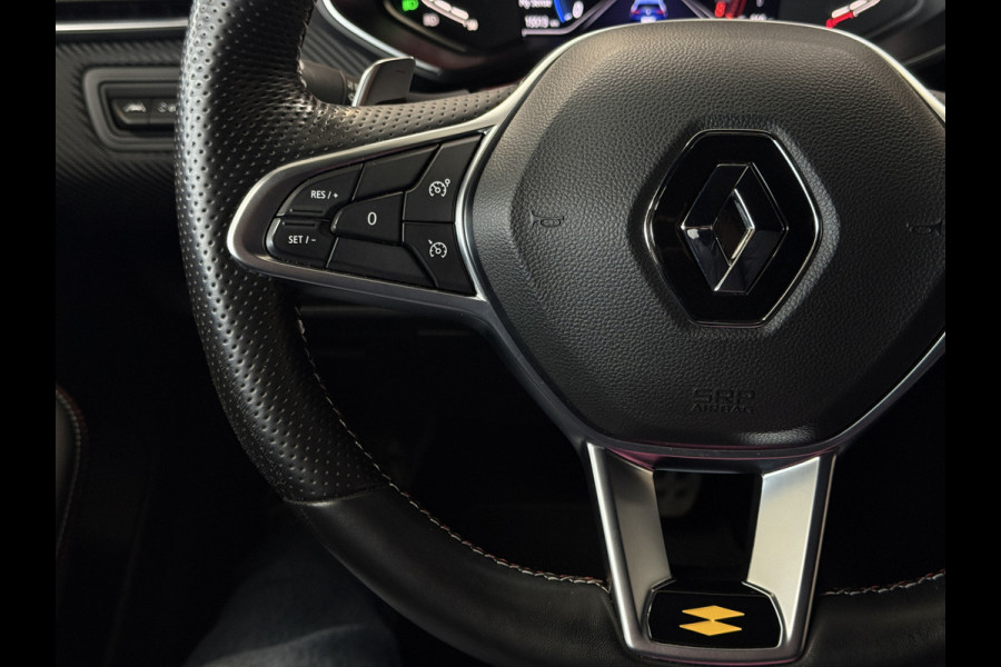 Renault Clio 1.3 TCe 130pk R.S. Line | Groot Navi | 17" | Camera | PDC V+A | Carplay | Led |