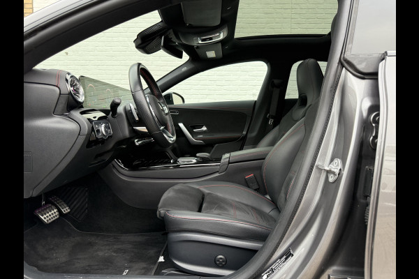 Mercedes-Benz CLA-Klasse Shooting Brake 250 e Business Solution AMG | Pano | Trekhaak | Memory | Camera | ACC | LED