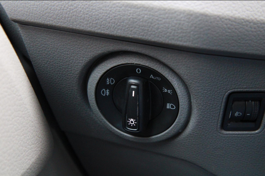 Volkswagen Crafter 35 2.0 TDI L4 / Bakwagen / Lage instap / Meubelbak / Luxe