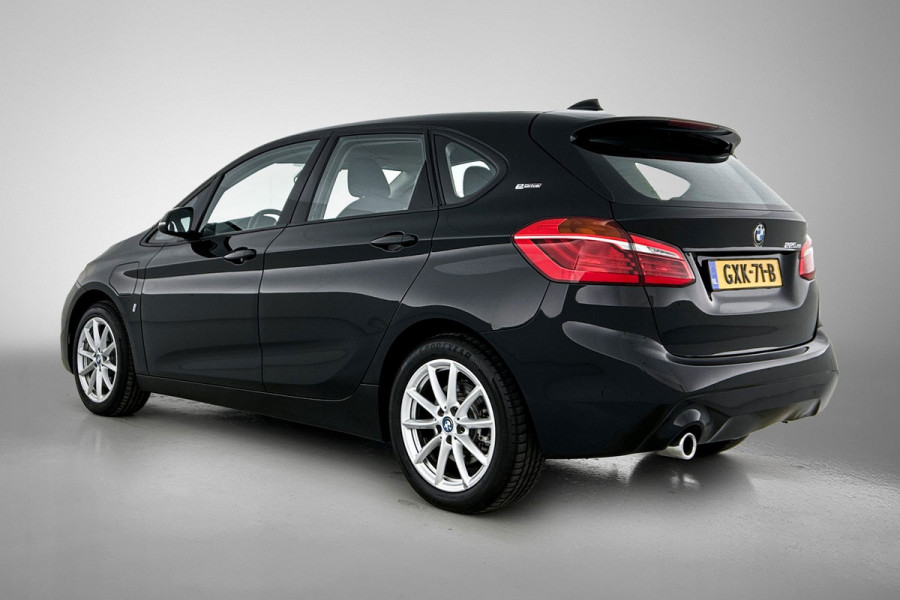 BMW 2 Serie Active Tourer 225xe iPerformance | AchterCAM | StoelverW | CruiseC | Goed onderH |