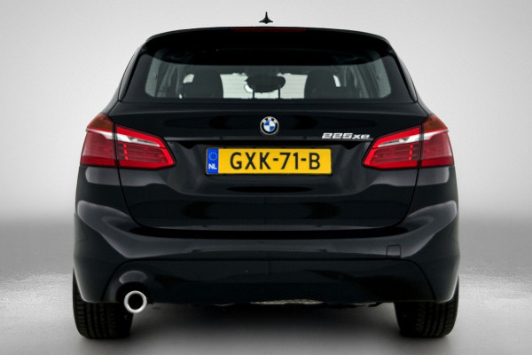 BMW 2 Serie Active Tourer 225xe iPerformance | AchterCAM | StoelverW | CruiseC | Goed onderH |