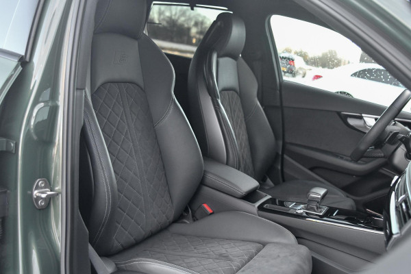 Audi A4 Avant 40 TFSI S edition Competition. RS stoelen, Massage, B&O, Camera, Sfeer, Matrix, 19''!