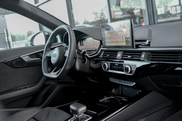 Audi A4 Avant 40 TFSI S edition Competition. RS stoelen, Massage, B&O, Camera, Sfeer, Matrix, 19''!