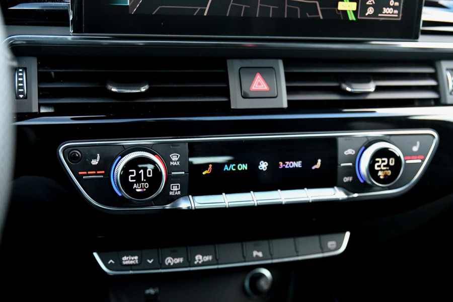 Audi A4 Avant 40 TFSI S edition Competition. RS stoelen, Massage, B&O, Camera, Sfeer, Matrix, 19''!