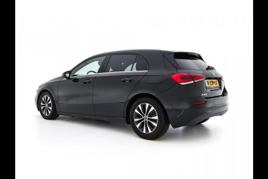 Mercedes-Benz A-Klasse 160 Business Solution (INCL-BTW) *LEATHER- FABRIC | FULL-LED | WIDE-SCREEN-COCKPIT | CAMERA | NAVI-FULLMAP | HEATED-COMFORTSEATS | ECC | PRIVACY-GLASS | PDC | KEYLESS | CRUISE | CARBON-INLAY | 16''ALU*