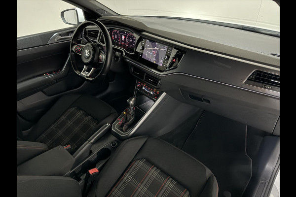 Volkswagen Polo 2.0 TSI GTI Pano DSG Virtual Beats Camera Carplay