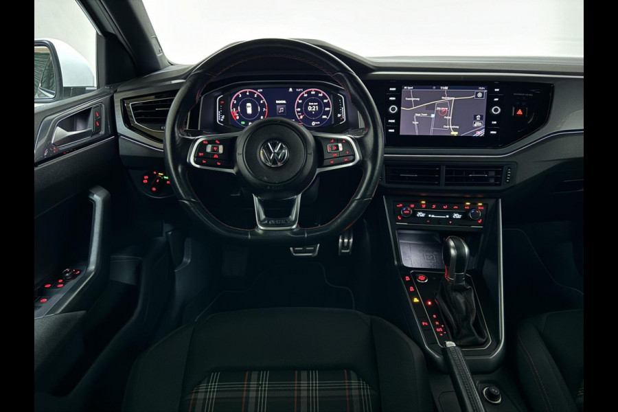 Volkswagen Polo 2.0 TSI GTI Pano DSG Virtual Beats Camera Carplay