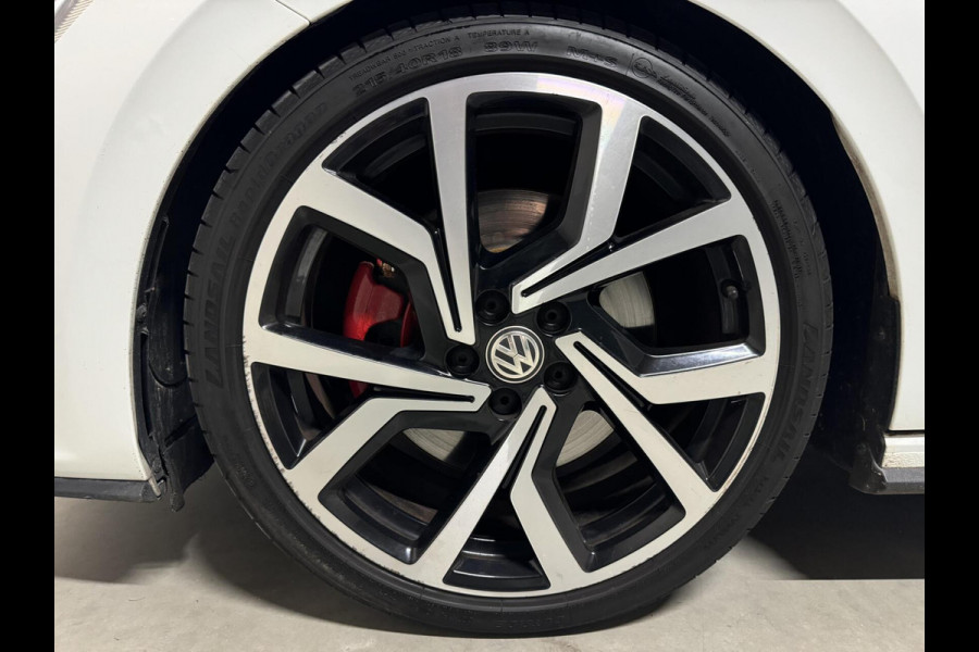 Volkswagen Polo 2.0 TSI GTI Pano DSG Virtual Beats Camera Carplay