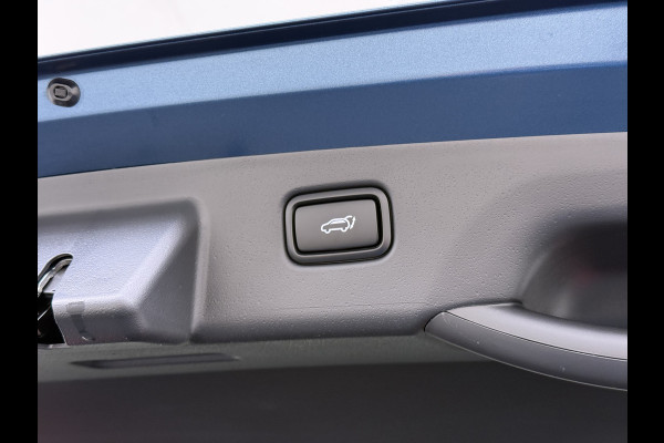 Kia Niro EV ExecutiveLine 64.8 kWh Trekhaak Leder SOH 98.5% Schuif-/kanteldak Adap.Cruise Camera Head-Up Display Apple Carplay Android Auto  Elek.Stoelen-Verwarmd/gekoeld+Memory Elek.Achterklep Stuurverwarming Lane Assist DAB 1e Eigenaar Origineel Nederlandse Auto Fabrieksgarantie tot 25-10-2029/150.000km € 50.000 nieuw!