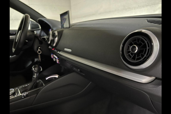 Audi A3 Sportback 35 TFSI 150PK S-Line Black Edition Virtual