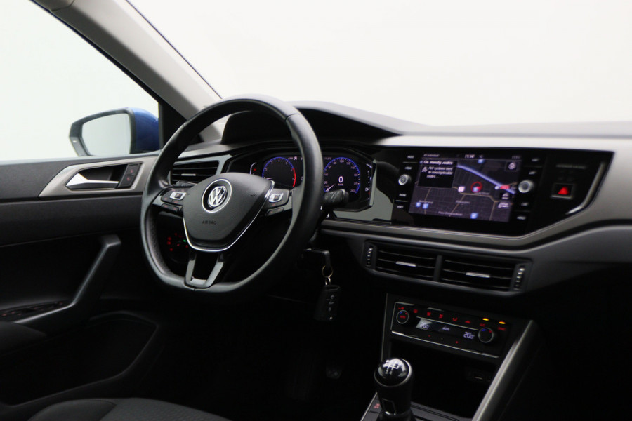 Volkswagen Polo 1.0 TSI Comfortline Business Virtual Cockpit, Climate, ACC, Apple Carplay, Afn. Trekhaak, PDC