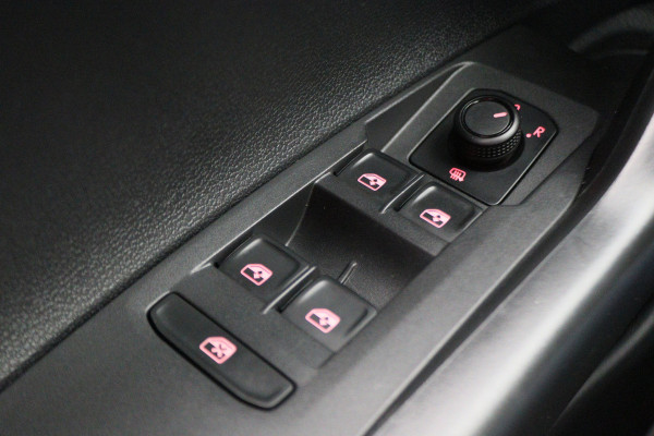 Volkswagen Polo 1.0 TSI Comfortline Business Virtual Cockpit, Climate, ACC, Apple Carplay, Afn. Trekhaak, PDC