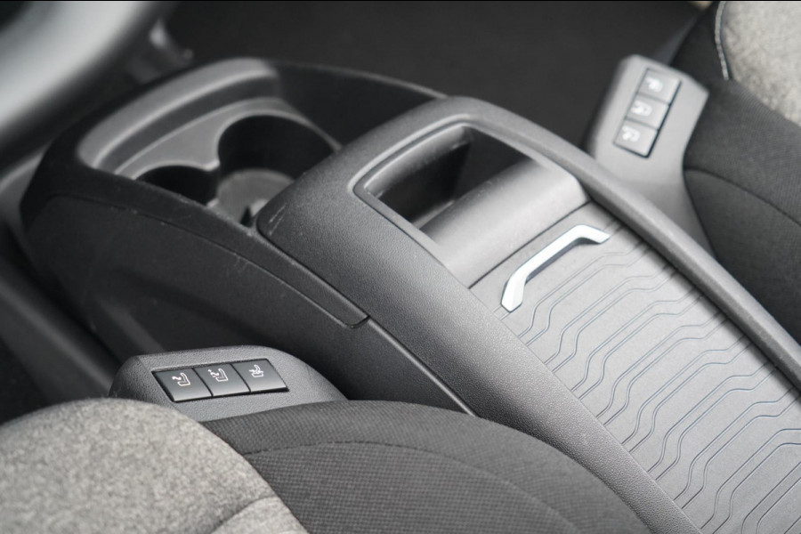 Citroën Grand C4 Spacetourer 1.2 PureTech Business / 7 Pers. / Automaat / Camera / Navi / NL-Auto / Trekhaak