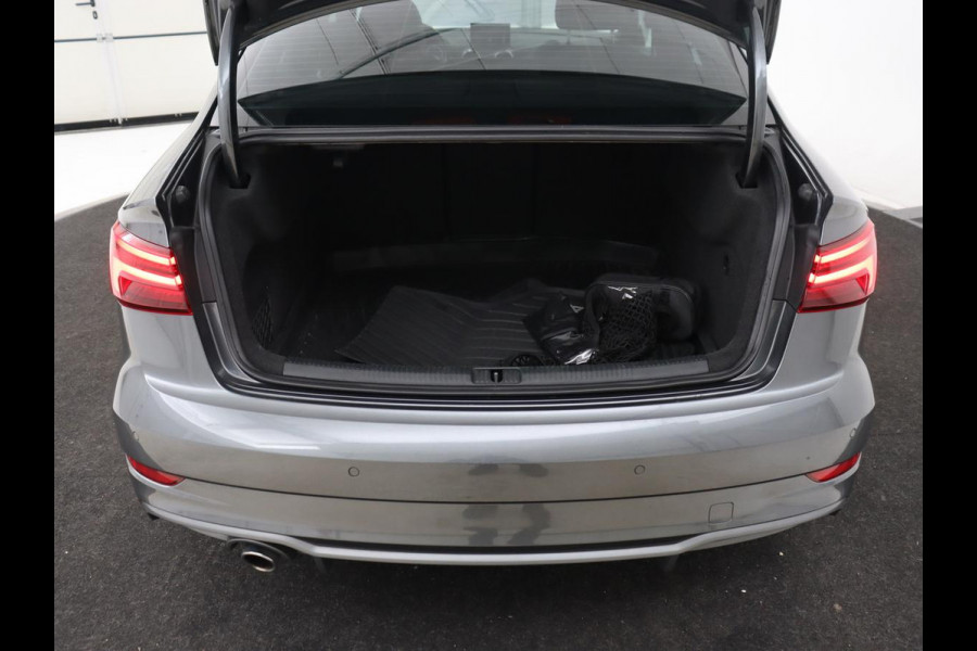 Audi A3 1.6 TDI Sport S Line Edition | Panoramadak | Stoelverwarming | Full LED | Navigatie | Parkeerhulp | Half leder | Sportstoelen | Climate control | Cruise control | S Line