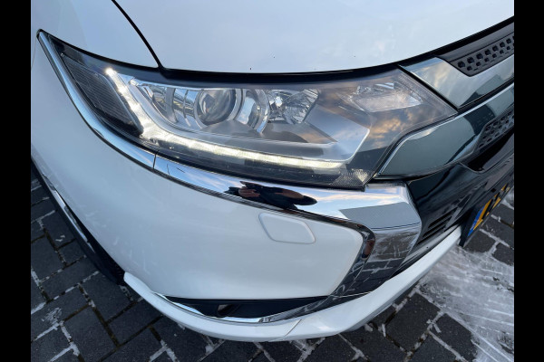 Mitsubishi Outlander 2.4 PHEV AWD Pure Plugin Hybride Trekhaak