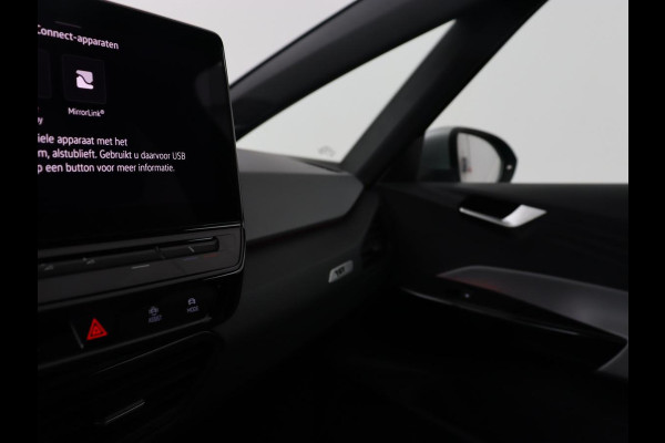 Volkswagen ID.3 58 kWh | Stoel & stuurverwarming | Matrix LED | Adaptive cruise | Carplay | Sfeerverlichting | Camera | Navigatie | DAB | Keyless | Parkeerhulp