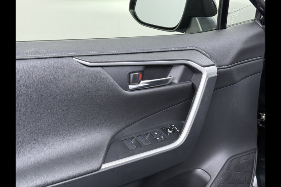 Toyota RAV4 2.5I 218PK Hybrid AUT. Leer Apple Carplay Android Auto Navi Dual Ecc JBL®-Audio Adap.Cruise Camera Business Plus Keyless Elek.Achterklep Stoelverwarming Elek.Stoel Lane Assist Wifi Led Lmv 18" Regensensor DAB 1e Eigenaar Origineel Nederlandse Auto