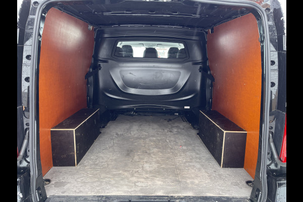 Mercedes-Benz Vito 114 CDI Extra Lang L3H1 DC Comfort 5 persoons / automaat / leer / navi / airco / cruise / vaste prijs rijklaar € 32.950 ex btw / lease vanaf € 538 / trekhaak / zwart metallic