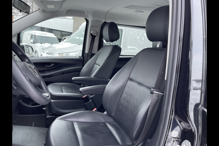 Mercedes-Benz Vito 114 CDI Extra Lang L3H1 DC Comfort 5 persoons / automaat / leer / navi / airco / cruise / vaste prijs rijklaar € 32.950 ex btw / lease vanaf € 538 / trekhaak / zwart metallic