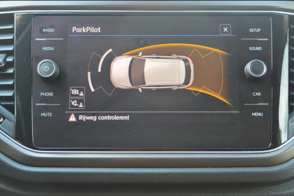 Volkswagen T-Roc 1.0 TSI Style ADAPTIVE CRUISE|PDC|LMV