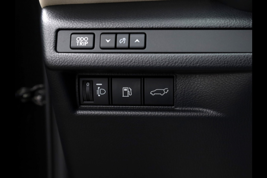 Lexus LBX Elegant 2WD | Tech Pack | Elektrische Achterklep | Leder