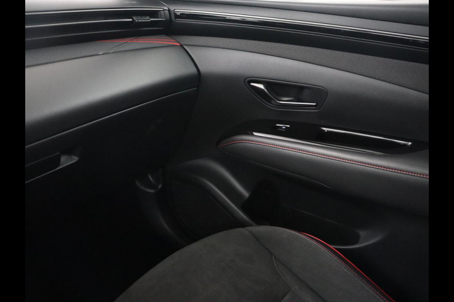 Hyundai Tucson 1.6 T-GDI PHEV N Line Sky 4WD | Panoramadak | Stoelverwarming | Leder/Alcantara | Camera | Adaptive cruise | Carplay | Full LED | Stuurverwarming | Keyless | Plug In