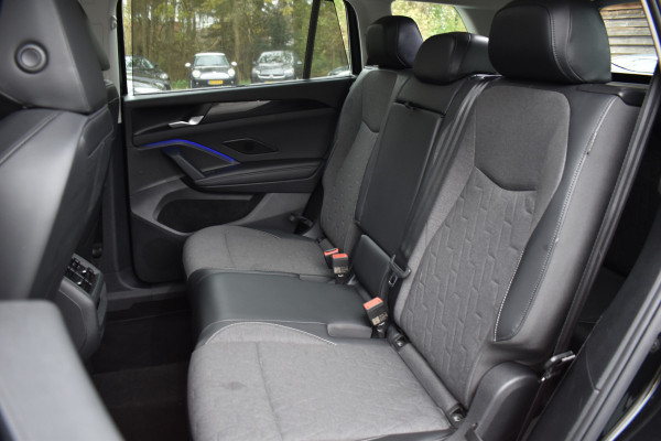 Volkswagen Tayron 1.5 eTSI 150PK DSG LIFE 7-PERSOONS/TREKHAAK/360CAMERA Auto wordt verwacht!