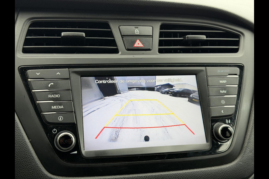 Hyundai i20 1.0 T-GDI Black Edition Navi,Camera,Airco,Cruise,PDC,Trekhaak,LM Velgen,N.A.P,101pk,Nieuwe APK bij Aflevering