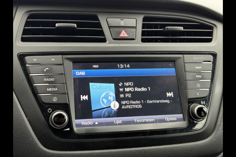 Hyundai i20 1.0 T-GDI Black Edition Navi,Camera,Airco,Cruise,PDC,Trekhaak,LM Velgen,N.A.P,101pk,Nieuwe APK bij Aflevering