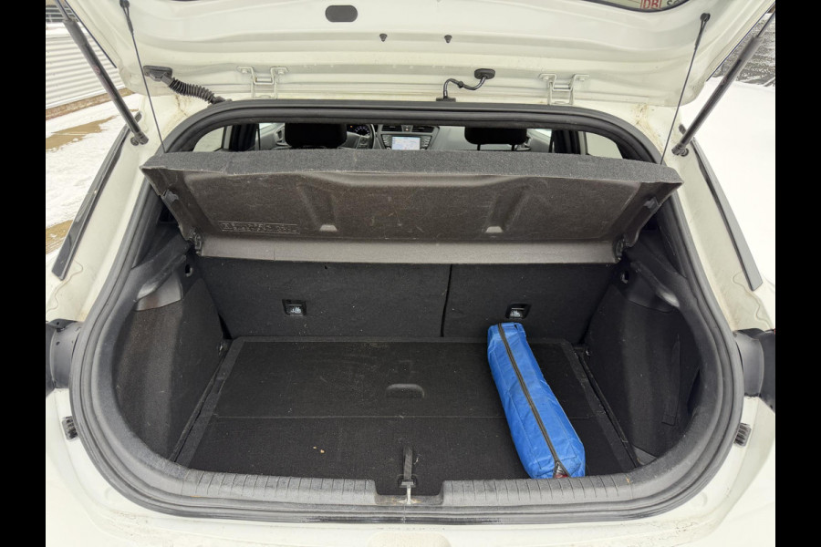 Hyundai i20 1.0 T-GDI Black Edition Navi,Camera,Airco,Cruise,PDC,Trekhaak,LM Velgen,N.A.P,101pk,Nieuwe APK bij Aflevering