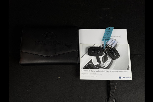 Hyundai i20 1.0 T-GDI Black Edition Navi,Camera,Airco,Cruise,PDC,Trekhaak,LM Velgen,N.A.P,101pk,Nieuwe APK bij Aflevering