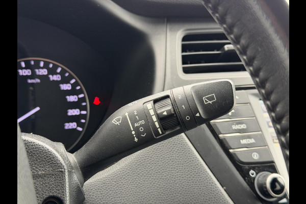 Hyundai i20 1.0 T-GDI Black Edition Navi,Camera,Airco,Cruise,PDC,Trekhaak,LM Velgen,N.A.P,101pk,Nieuwe APK bij Aflevering