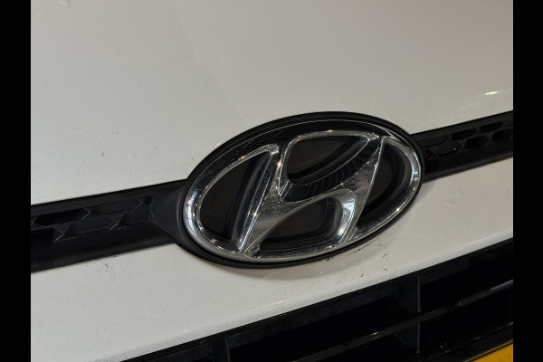 Hyundai i20 1.0 T-GDI Black Edition Navi,Camera,Airco,Cruise,PDC,Trekhaak,LM Velgen,N.A.P,101pk,Nieuwe APK bij Aflevering