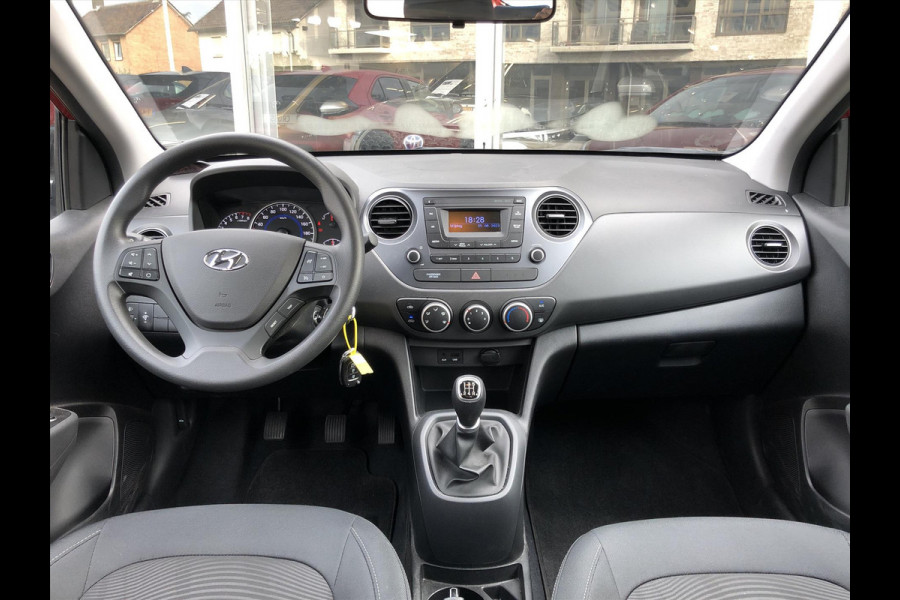 Hyundai i10 1.0i Comfort | Trekhaak, Airconditioning, Parkeersensoren, Cruise control, Stuurbediening