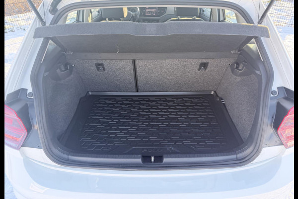 Volkswagen Polo 1.0 TSI Comfortline Business NAVI | CarPlay | Dealer onderhouden