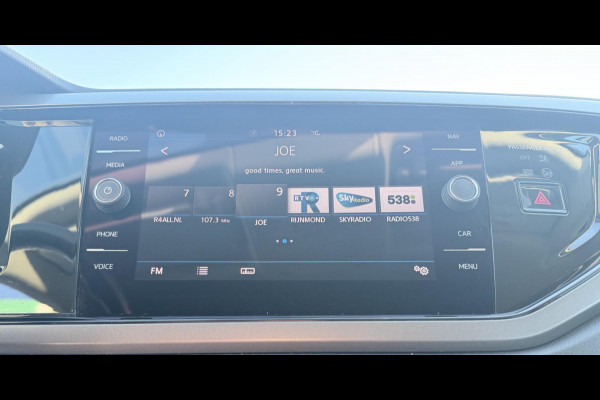 Volkswagen Polo 1.0 TSI Comfortline Business NAVI | CarPlay | Dealer onderhouden