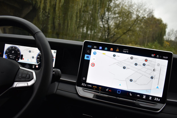 Volkswagen Tayron 1.5 eTSI 150PK DSG LIFE 7-PERSOONS/TREKHAAK/360CAMERA Auto wordt verwacht!