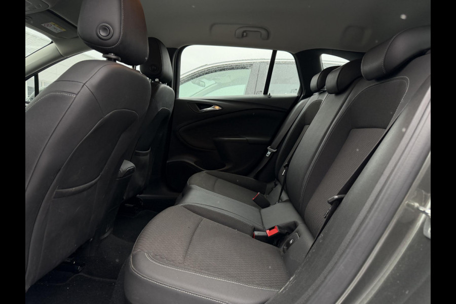 Opel Astra Sports Tourer 1.4 Innovation 2e Eigenaar,Navi,Clima,Cruise,PDC V+A,6-bak,APK tot 09-2026