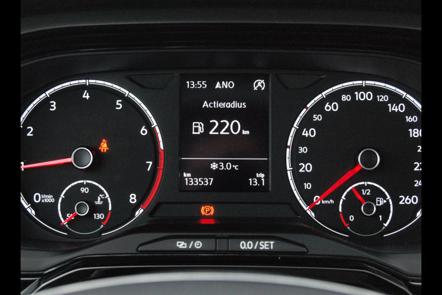 Volkswagen Polo 1.0 TSI Comfortline Business | Apple Carplay | Adaptive Cruise Control | Parkeersensoren | DAB | NL-Auto |