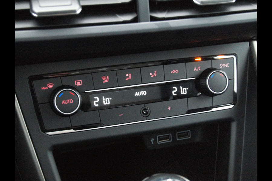 Volkswagen Polo 1.0 TSI Comfortline Business | Apple Carplay | Adaptive Cruise Control | Parkeersensoren | DAB | NL-Auto |