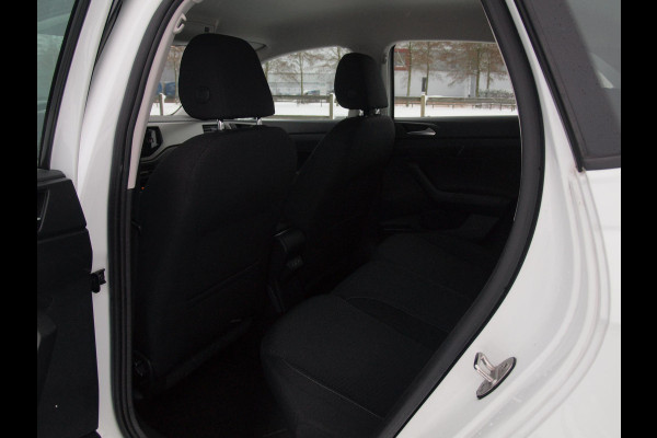 Volkswagen Polo 1.0 TSI Comfortline Business | Apple Carplay | Adaptive Cruise Control | Parkeersensoren | DAB | NL-Auto |