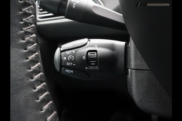 Peugeot 308 SW 1.2 PureTech Blue Lease Active (APPLE CARPLAY,LED,PARKEERSENSOREN,TREKHAAK,CLIMATE,CRUISE,LM-VELGEN,NIEUWE APK)