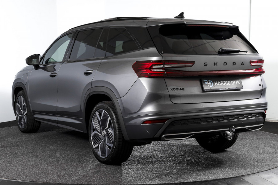 Škoda Kodiaq 1.5 TSI 204 PK PHEV Sportline Business | S/K-Panodak | DCC+ | Elek. Trekhaak | Dig. Cockpit | Adapt Cruise | Memory | Winterpakket | Camera | NAV + App. Connect | ECC | DAB | Elek. Klep | LM 20" | 0767