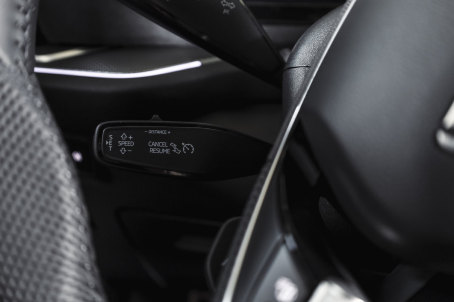 Škoda Kodiaq 1.5 TSI 204 PK PHEV Sportline Business | S/K-Panodak | DCC+ | Elek. Trekhaak | Dig. Cockpit | Adapt Cruise | Memory | Winterpakket | Camera | NAV + App. Connect | ECC | DAB | Elek. Klep | LM 20" | 0767