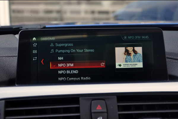 BMW 3 Serie Touring 320i M Sport Edition | Panoramadak | HUD | Trekhaak