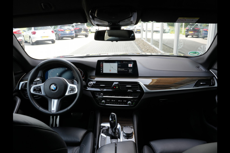 BMW 5 Serie Touring 530i xDrive High Executive Edition | H/K | Keyless | Adaptive Cruise | 360 camera