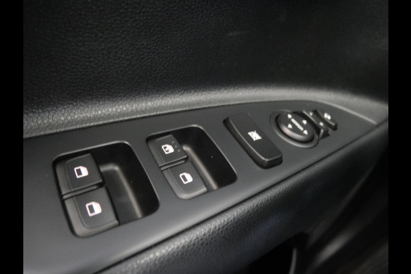 Kia Stonic 1.0 T-GDi ExecutiveLine | Trehaak | Cruise | Clima | Navi | Keyless | Stoel-stuurverwarming |