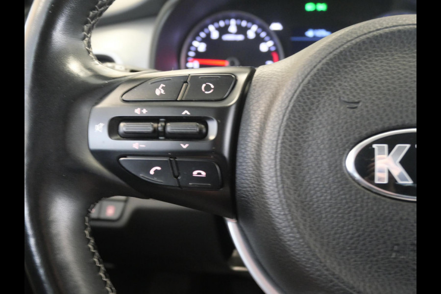 Kia Stonic 1.0 T-GDi ExecutiveLine | Trehaak | Cruise | Clima | Navi | Keyless | Stoel-stuurverwarming |