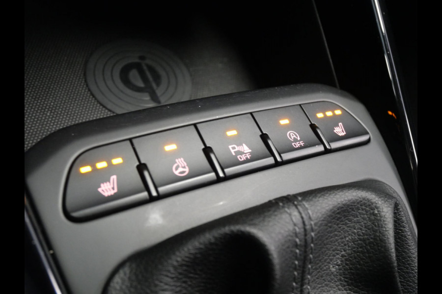 Kia Stonic 1.0 T-GDi ExecutiveLine | Trehaak | Cruise | Clima | Navi | Keyless | Stoel-stuurverwarming |
